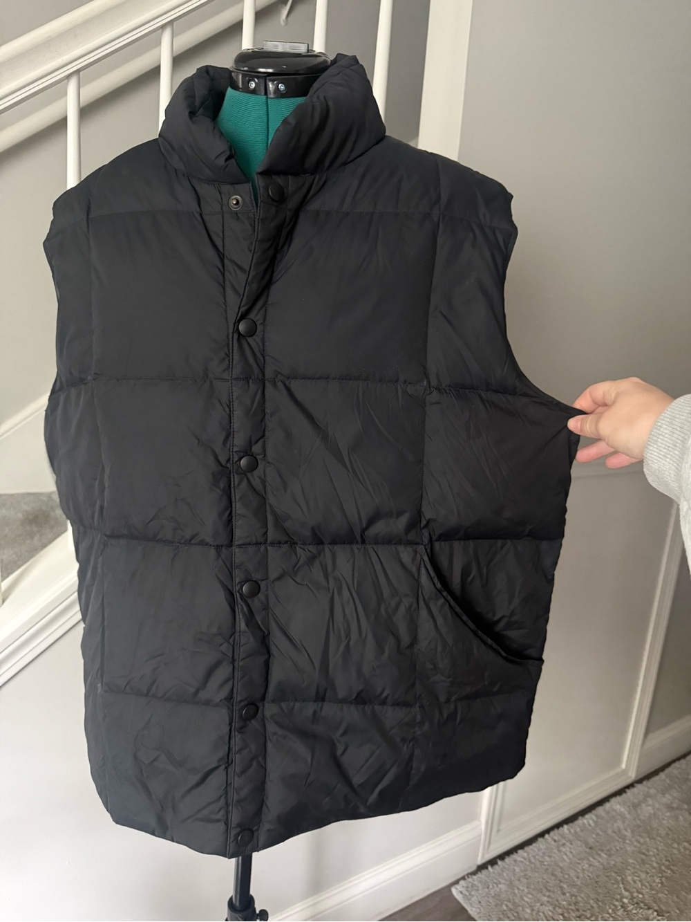 Lands' End Black Goose Down Quilted Puffer Vest Minimalist Gorpcore Layering